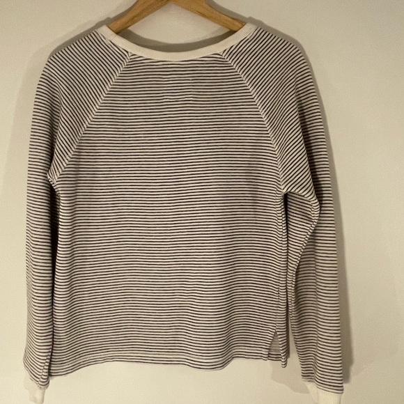 Blue 84 cottage sweater. Size small - Picture 4 of 4